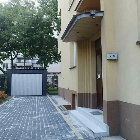 3 In Oficerskie Kraków